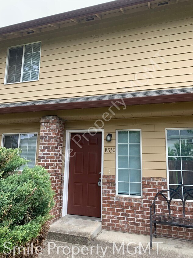 Foto principal - 8830 SE Lafayette St