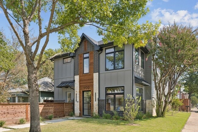 Photo - 900 Haines Ave House