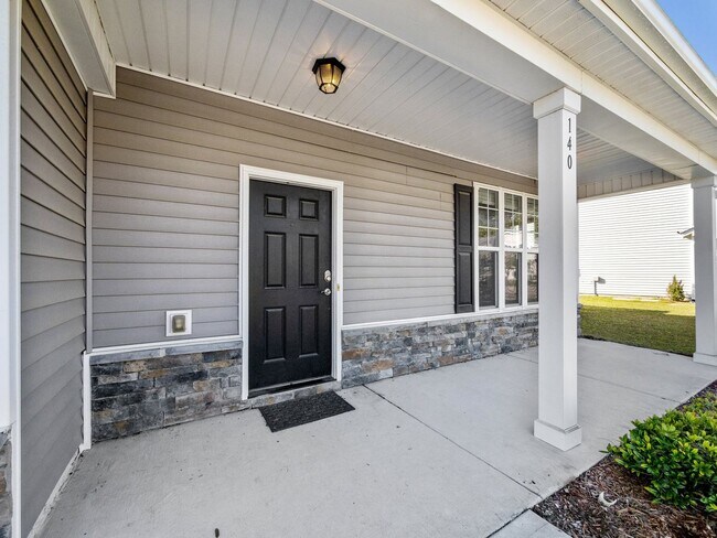Foto del edificio - 3 Bedroom Home in Poplar Branch