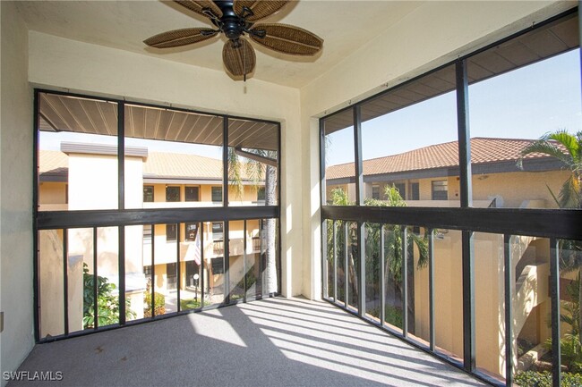 Foto del edificio - 6142 Whiskey Creek Dr