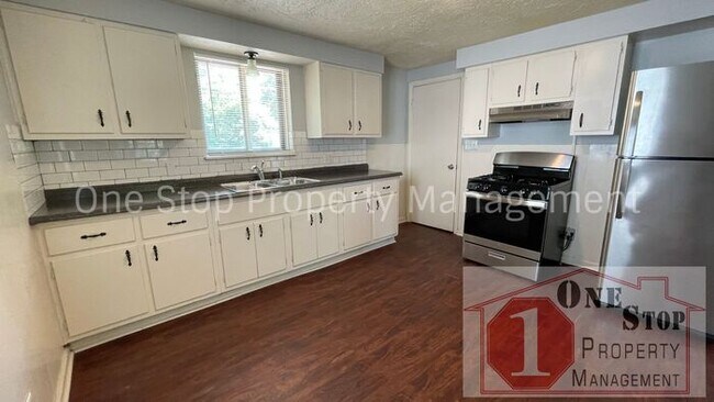 Foto del edificio - Beautiful 3 Bedroom 1.5 Bathroom in Kansas...