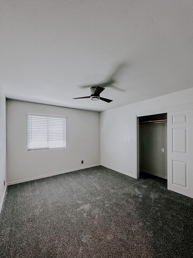Foto del edificio - 9425 Kirkland Valley Rd