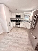 Building Photo - 1316 Marquette Ave