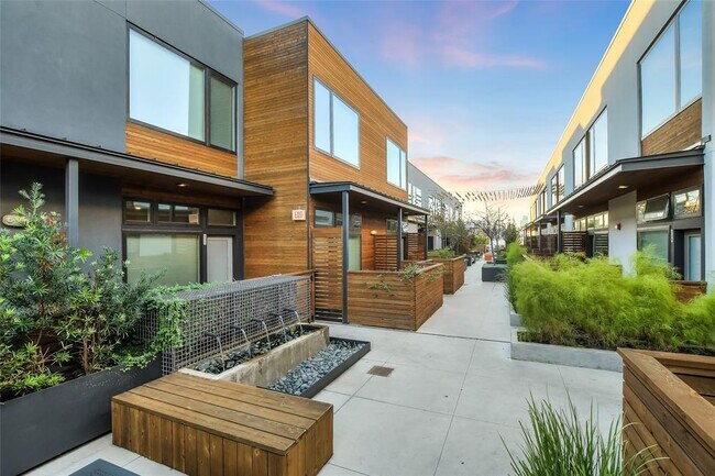 Foto del edificio - 2002 E 7th St