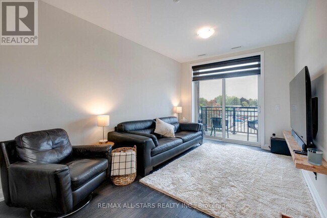 Building Photo - 5917 Main St