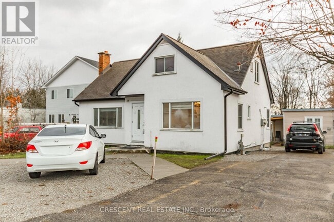 Building Photo - 261 Barrie Rd