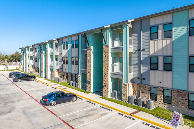 North Building - Palma Vista Apts