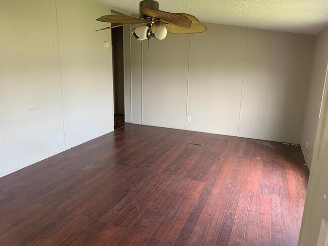 Foto del edificio - 8400 W Oaklawn Rd