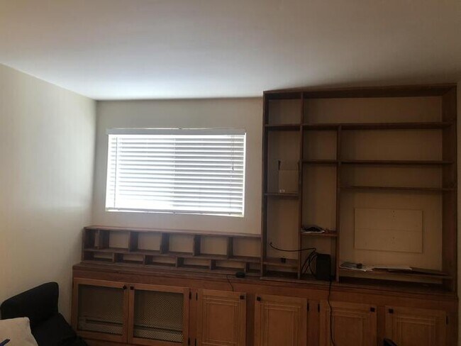 Building Photo - Cute Condo In The Heart Of Avon