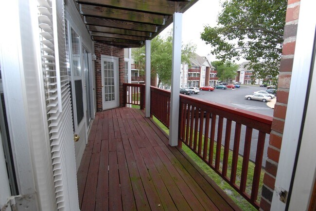 Foto del edificio - St Charles Area Condo **Coming Soon**