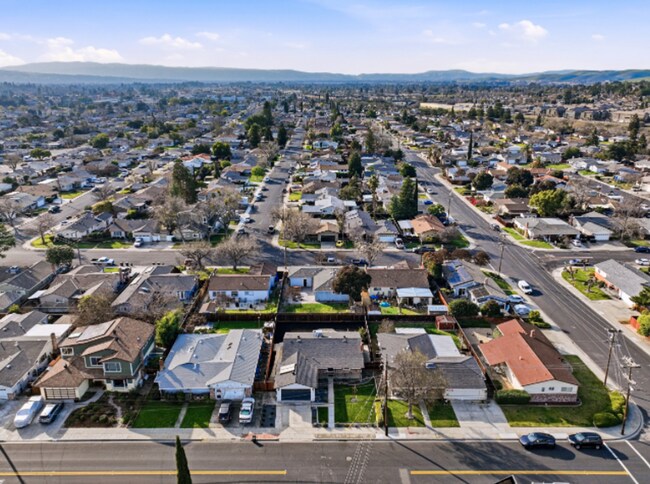 Foto del edificio - 3BR Livermore Home for Rent | Updated Kitchen | Near Downtown | $4,000/mo