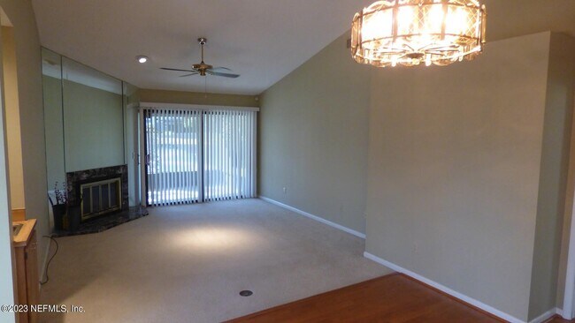 Building Photo - 9360 Craven Rd