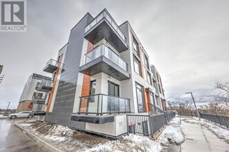 Building Photo - 10 Steckley House Ln