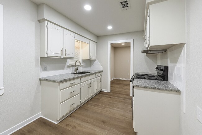 Foto del edificio - 651 24th St SE