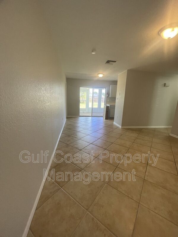 Foto del edificio - 1164 Vernon Ave