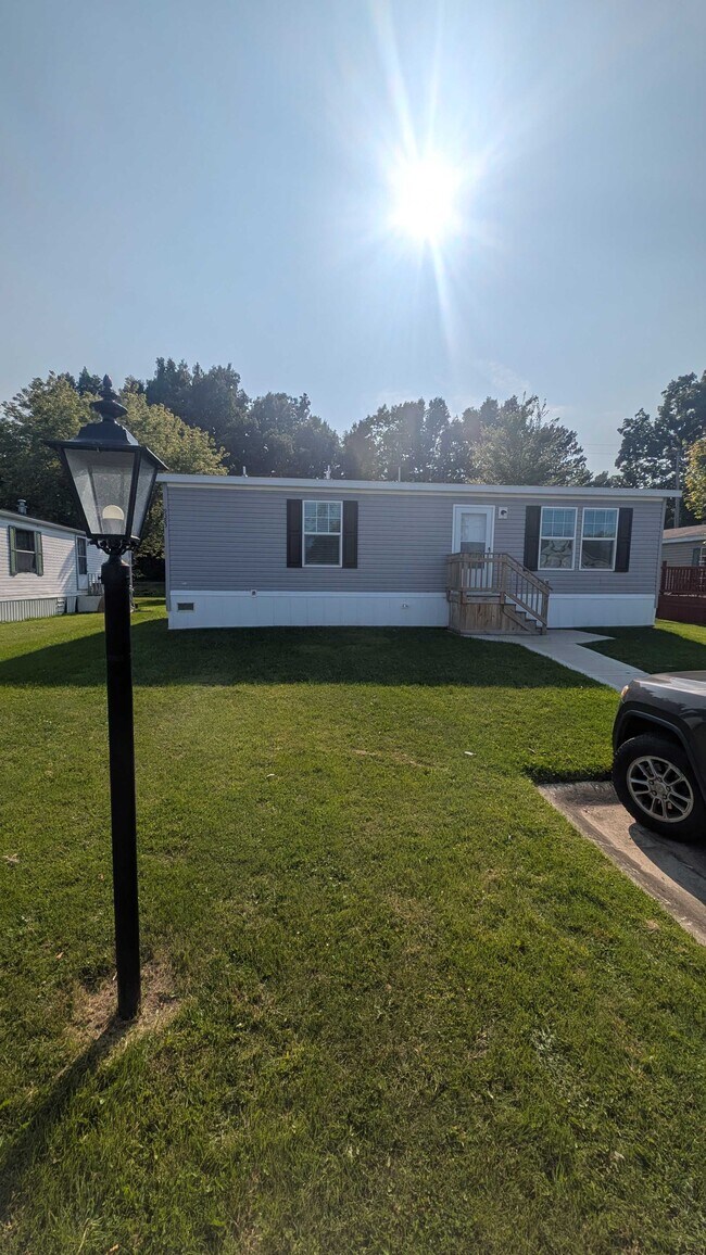 Foto del edificio - 9383 Evergreen Dr