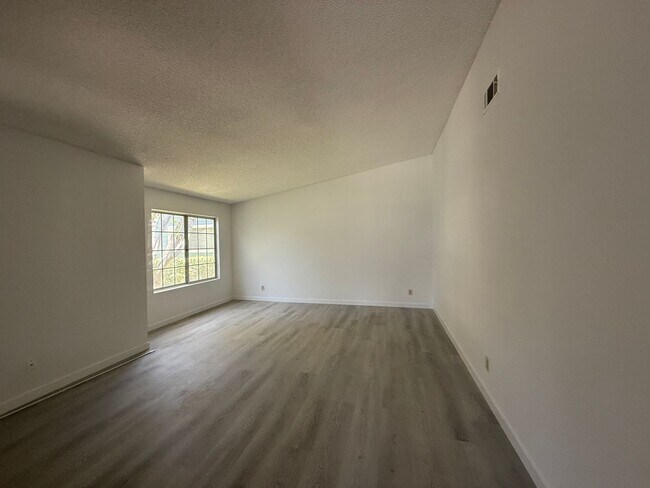 Foto del edificio - 3440 Huerta Ct