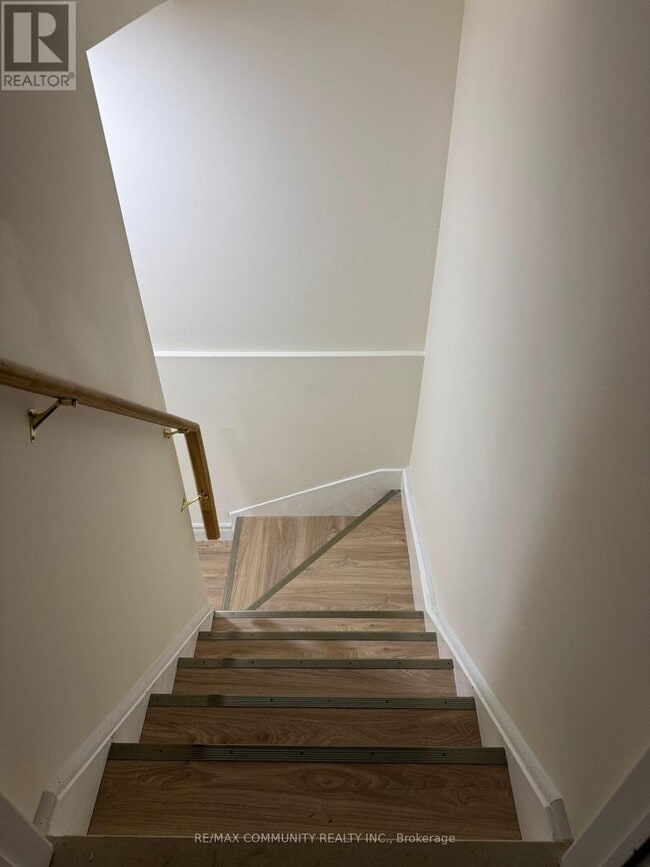 Building Photo - 1 Burnsborough St