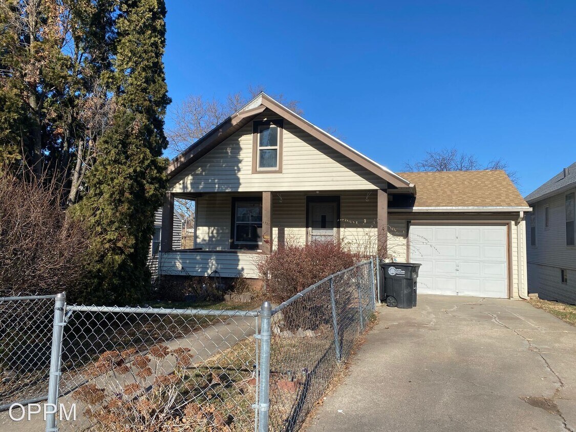 Primary Photo - 2 br, 1 bath House - 4220 Camden