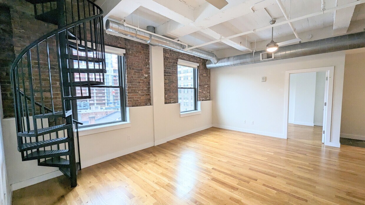 Elks Club JSQ Apartments in Jersey City, NJ