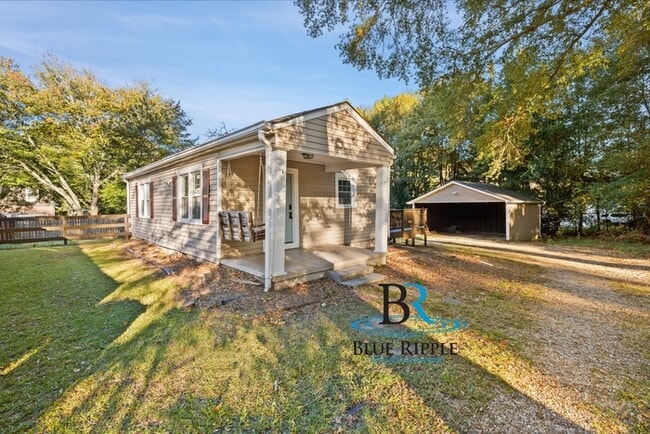 Photo - 1579 Walker St SE House