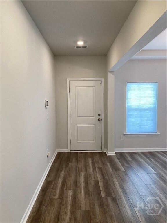 Foto del edificio - 145 Binscombe Ln