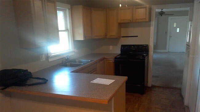 Foto del edificio - 1648 27th Ave N