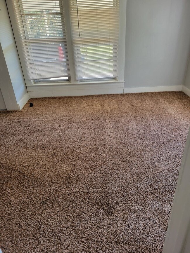 Building Photo - 6555 AR-252