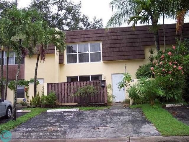 Foto del edificio - 3750 SW 60th Terrace