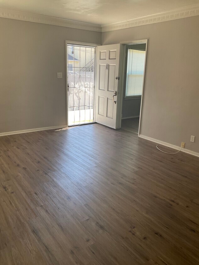Entrada principal - 1709 S Redondo Blvd