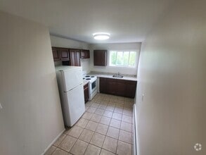 Building Photo - 9 Connaught Ave