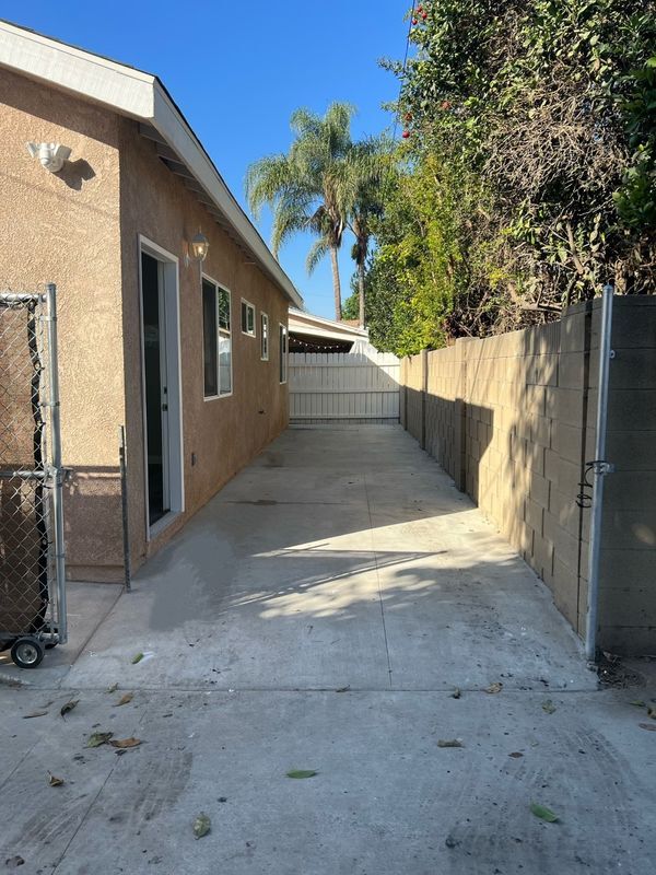 Building Photo - 18414 Horst Ave