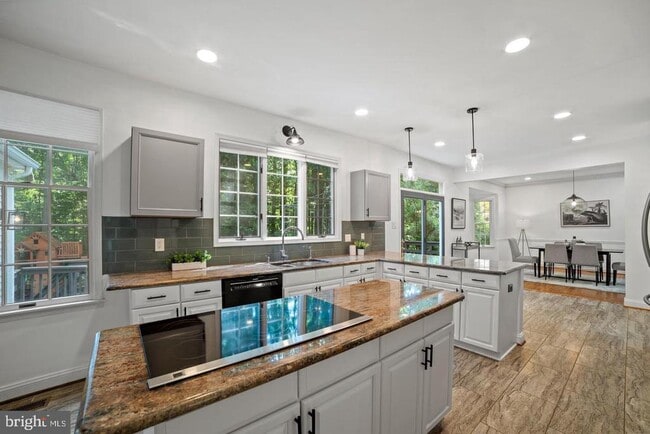 Building Photo - 5309 Tractor Ln