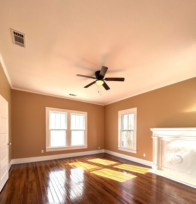 Foto del edificio - 216 Singleton Ave