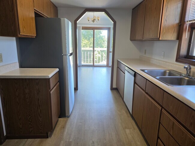 Foto del edificio - 653 Galena Ct