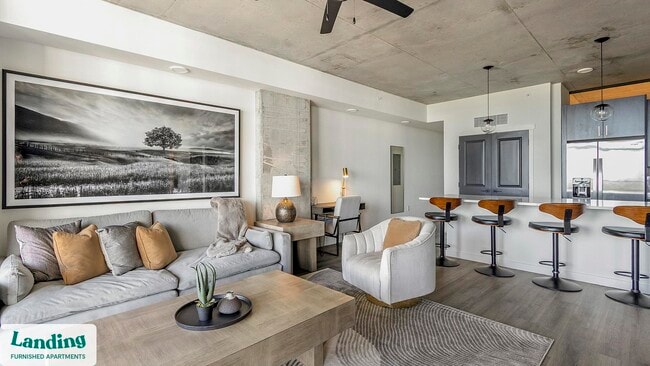 Building Photo - 221 Main St N