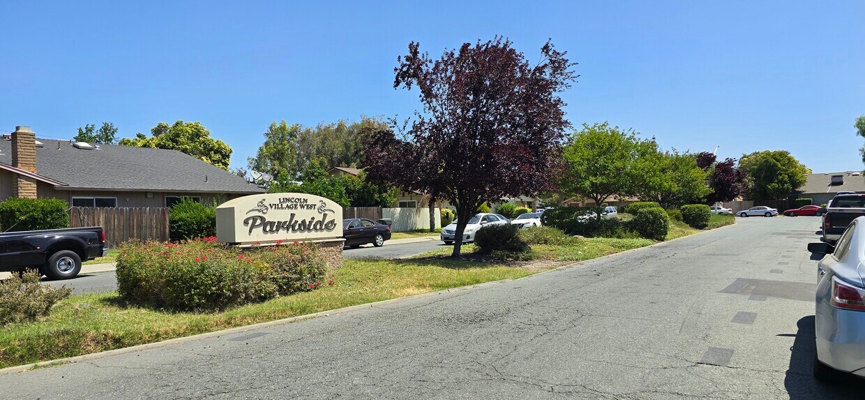 Foto del edificio - 3314 Blue Ridge Cir