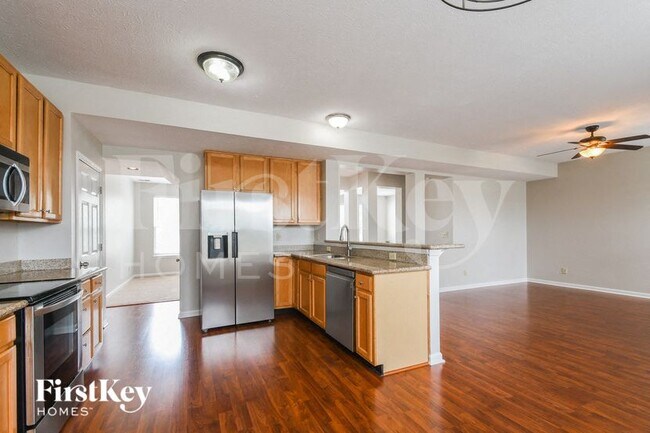 Building Photo - 9757 Scotch Pine Ct