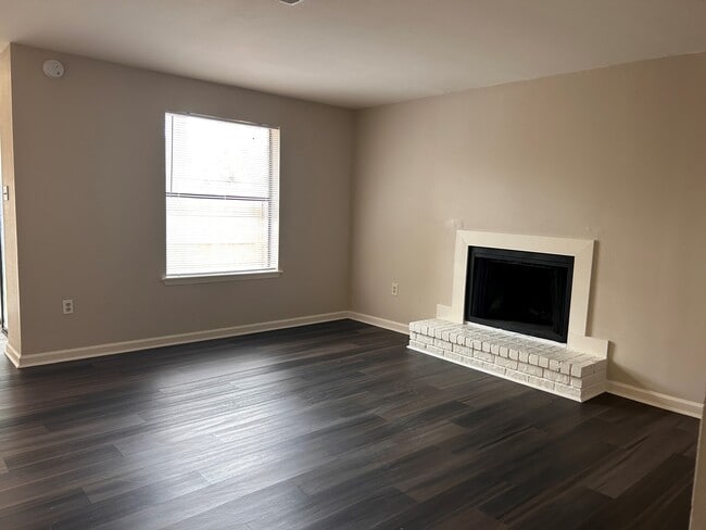 Building Photo - 5152 Blair Ln