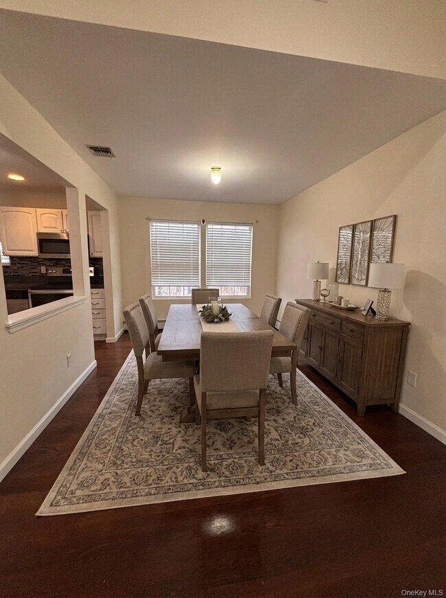 Foto del edificio - 1311 Pine Acres Blvd