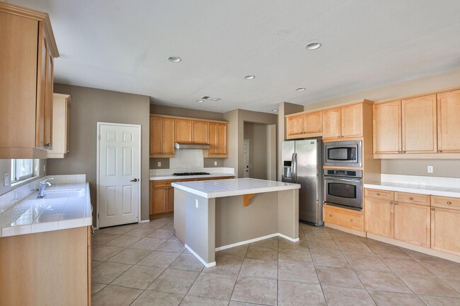Foto del edificio - 83284 Lightning Rd