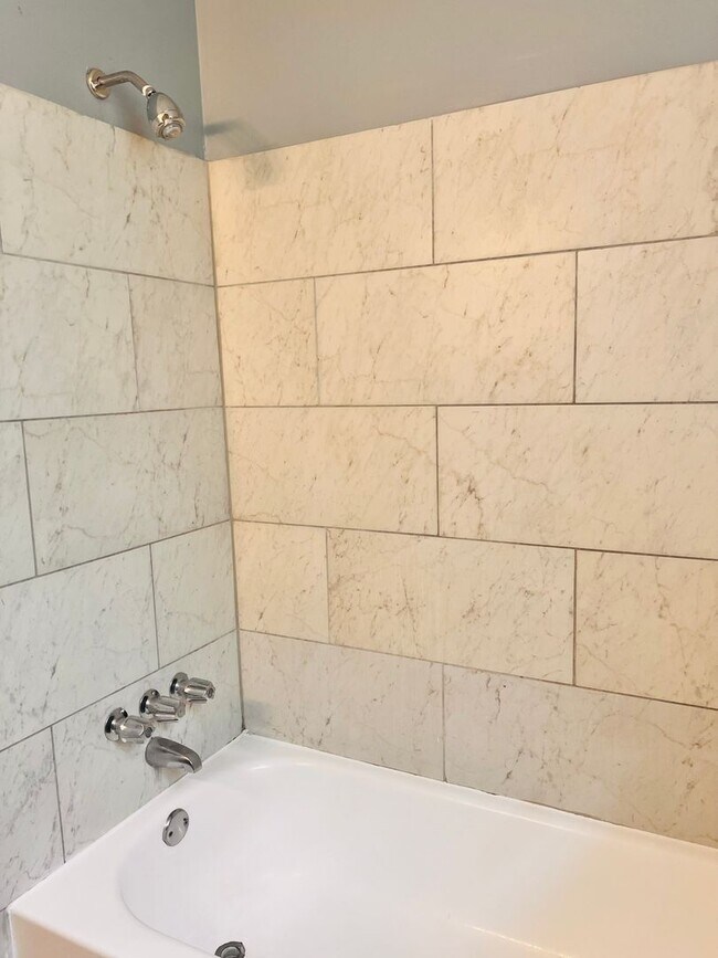 Building Photo - 3 Bedroom Home- Coming soon!