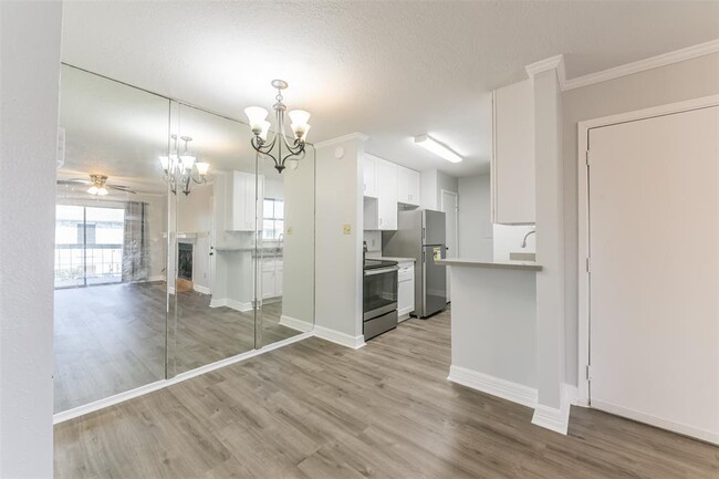 Building Photo - 7600 Emmett F Lowry Expy