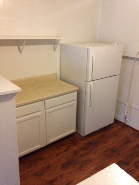 Foto del edificio - Nice Garden Apt w/ Heat! (63rd California)
