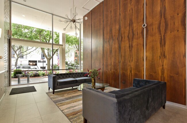Foto del edificio - 1344 N Dearborn St