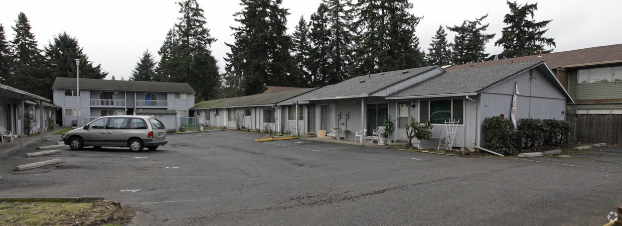 Primary Photo - Lexington Court