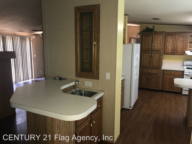 Building Photo - 3 br, 2 bath House - 4755 Cambridge Dr.