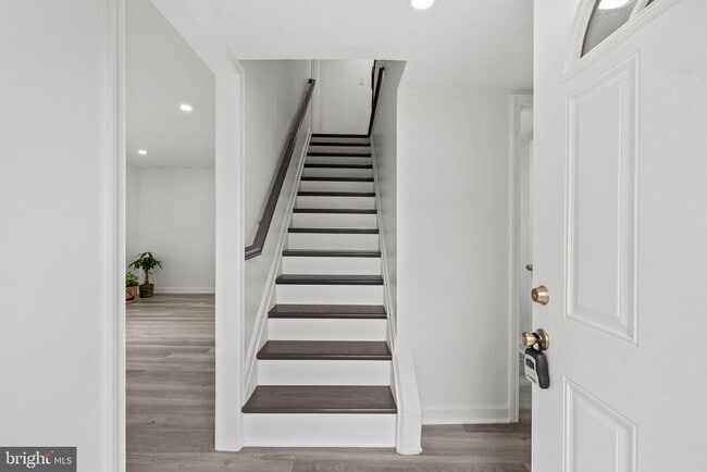 Foto del edificio - 8157 Community Dr