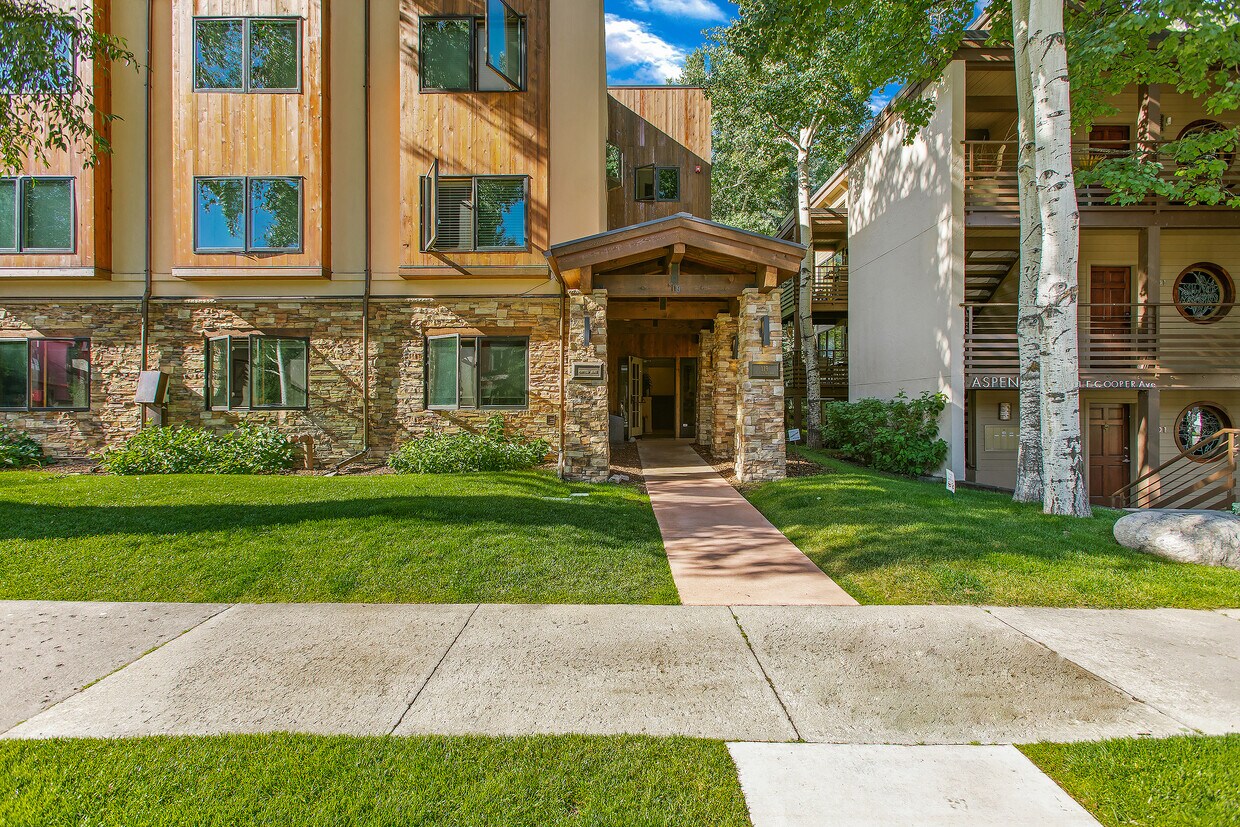119 E Cooper Ave Unit 19, Aspen, CO 81611 Condo for Rent in Aspen, CO