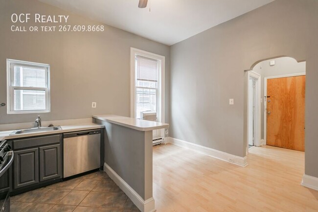 Building Photo - One Bedroom Apartment on Spring Garden Street